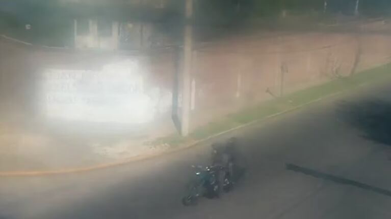El video del terrible choque en el que murieron policías de la Bonaerense que perseguían a motochoros