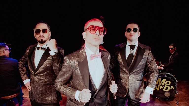 El videoclip ya se encuentra disponible en todas las plataformas digitales.