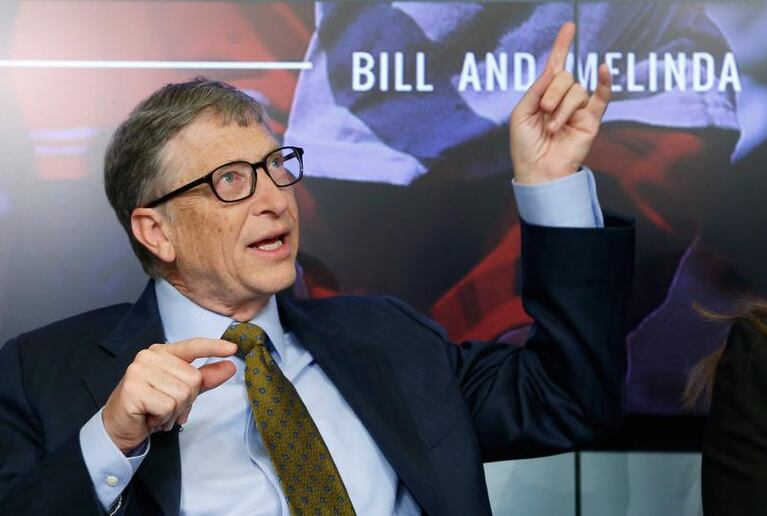 El "viejito" que superó a Bill Gates como el más rico del mundo