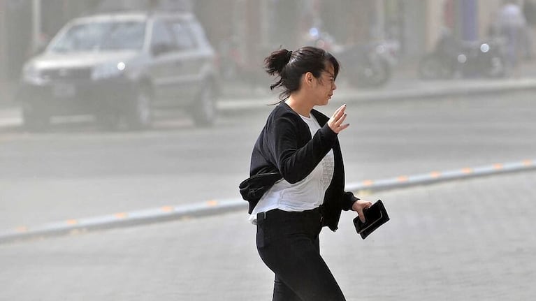 El viento llegó con toda la furia a Córdoba este miércoles.