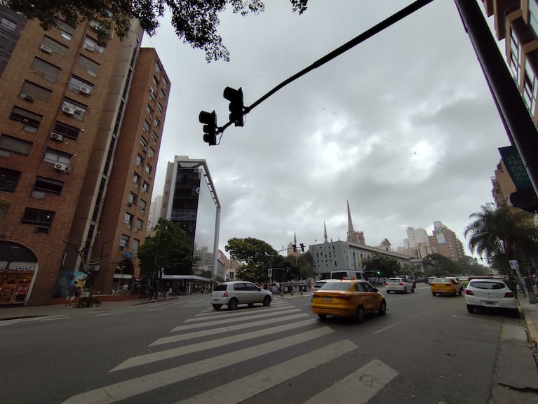 El viento trajo un marcado descenso de la temperatura en Córdoba.