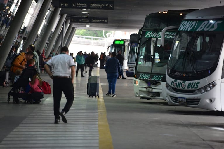 El violento episodio tuvo lugar en plena terminal nueva.