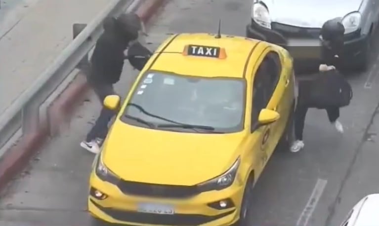 El violento episodio tuvo lugar sobre la Costanera.