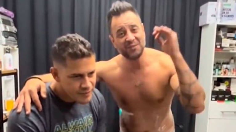 El viral de Lisandro Márquez y su tatuador.
