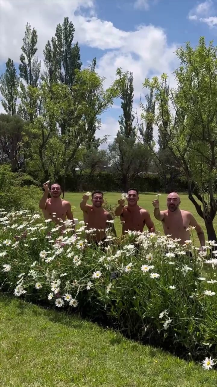 El viral de un grupo de amigos al ritmo de "Qué onda perdida"