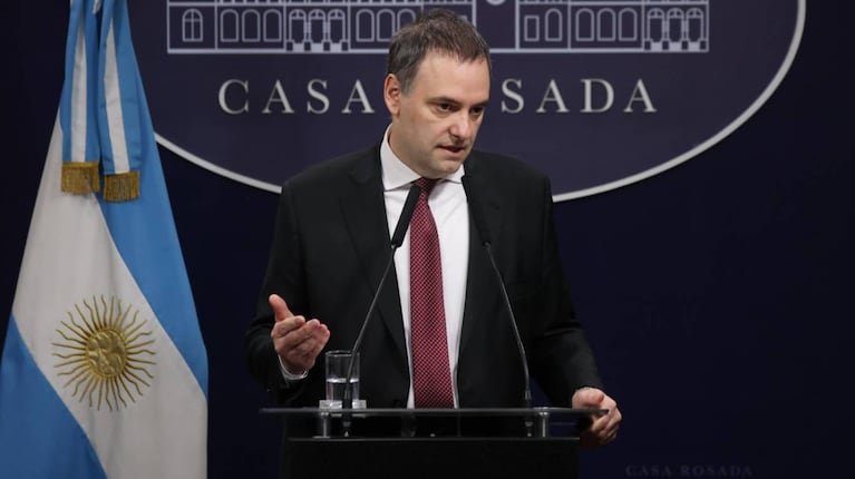 El vocero presidencial, Manuel Adorni, en conferencia de prensa en Casa Rosada. (Foto: prensa Presidencia)