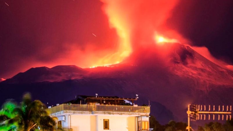El volcán más grande de Europa volvió a "rugir".