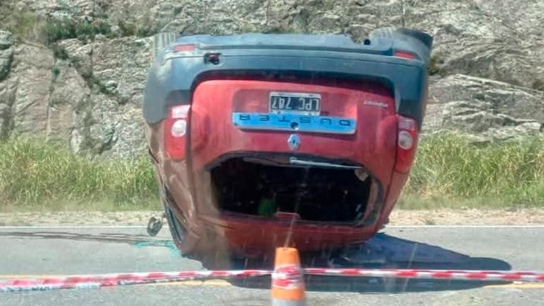 El vuelco fatal ocurrió a la altura del ingreso al Parque Nacional Quebrada del Condorito.