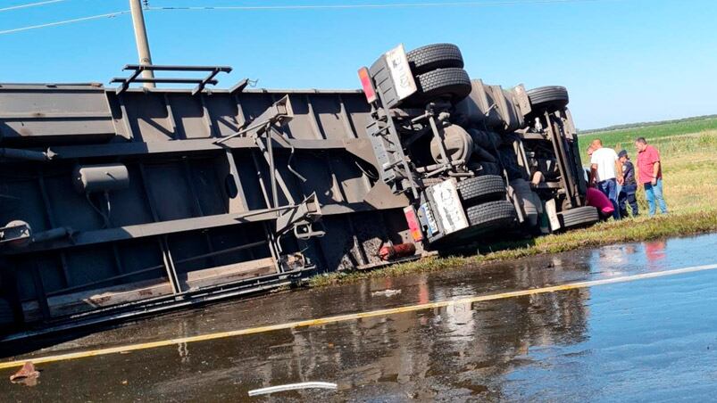 El vuelco ocurrió a la altura de Toledo. 