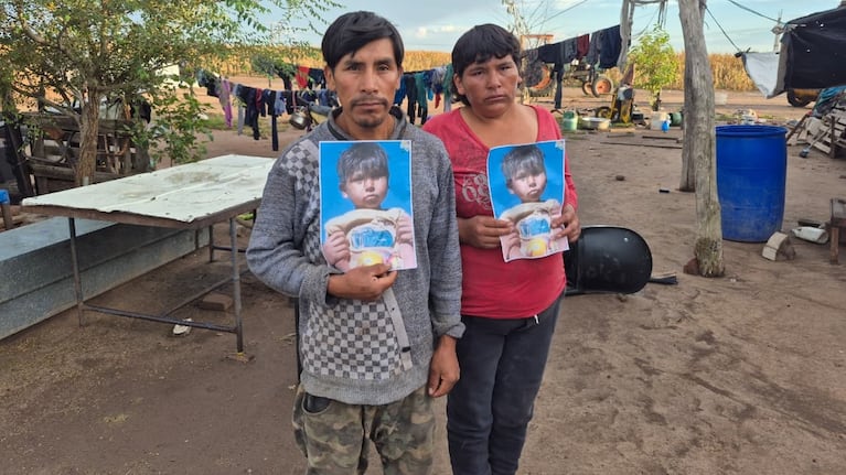 Elías y Plácida, entre el dolor y la esperanza desde hace un año. Foto: Juan Pablo Lavisse / ElDoce.