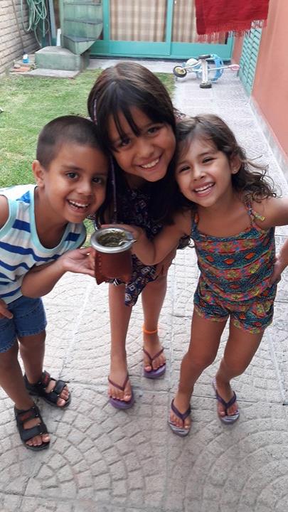 Elsa López y un mate compartido. 