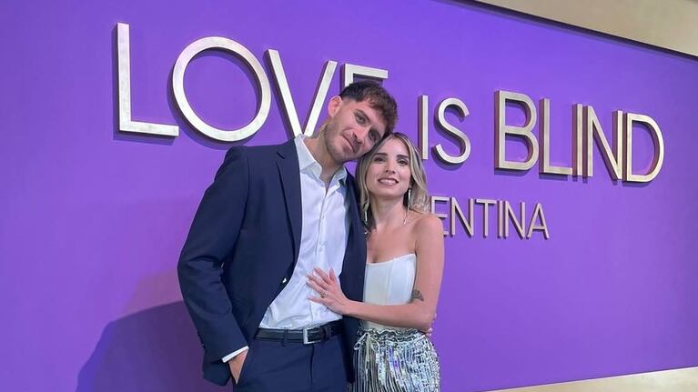 Emily y Santiago se juraron amor eterno en Love is Blind Argentina. (Foto: Instagram/@@santunahuel)
