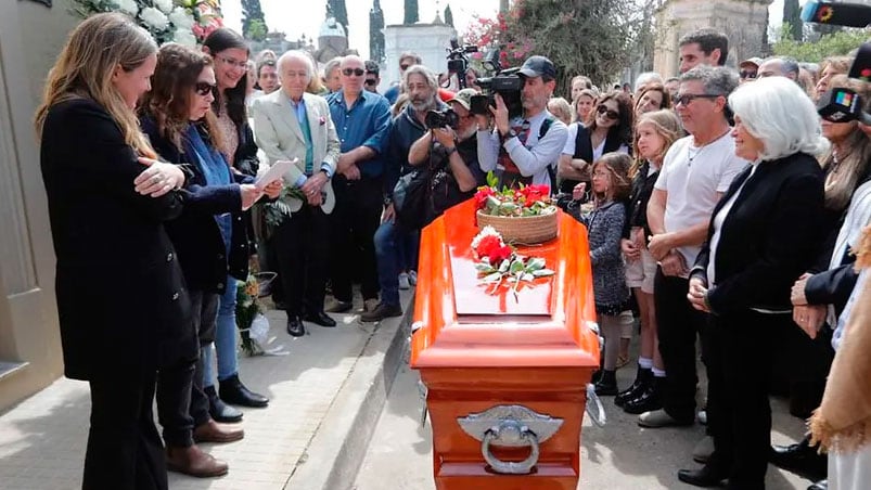 Emotiva ceremonia de despedida a César Mascetti.