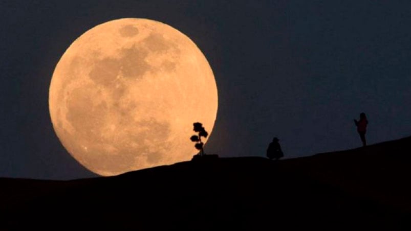 En abril y en mayo serán las últimas superlunas. 