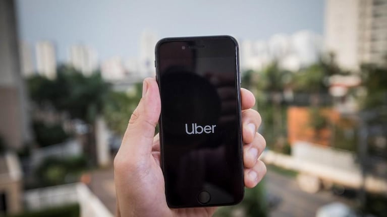 En Argentina, la cantidad de viajes realizados por taxistas a través de la app de Uber aumentó 74% entre abril-mayo y junio-julio.