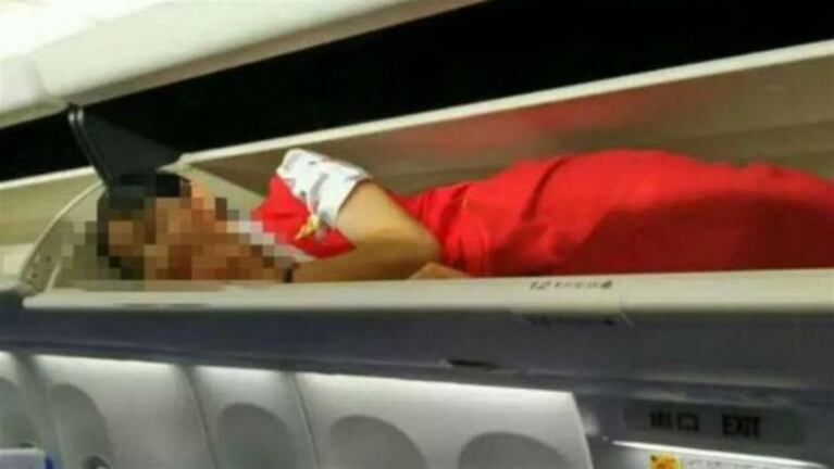 En China, torturan a las azafatas en pleno vuelo