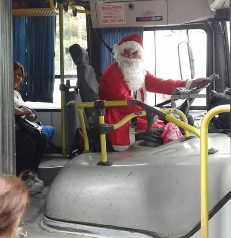 En Córdoba, Papá Noel ya no maneja un trineo