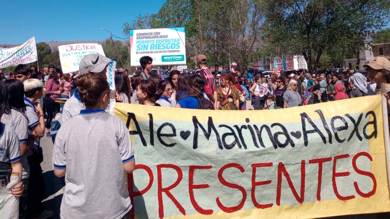 En el Camino de las Altas Cumbres repudiaron al legislador González.