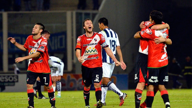 En el Kempes, Maipú le sacó el invicto a Talleres (Foto: Los Andes)