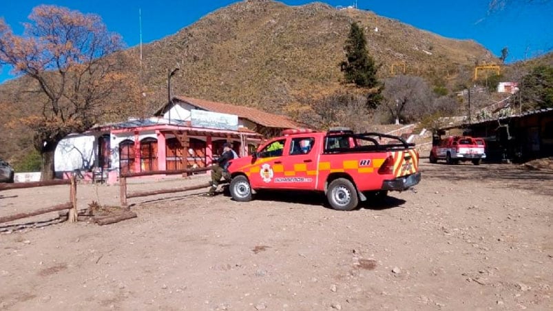 En el lugar se montó un amplio operativo de rescate pero se trataba de una falsa alarma. (Foto: El Diario de Carlos Paz)