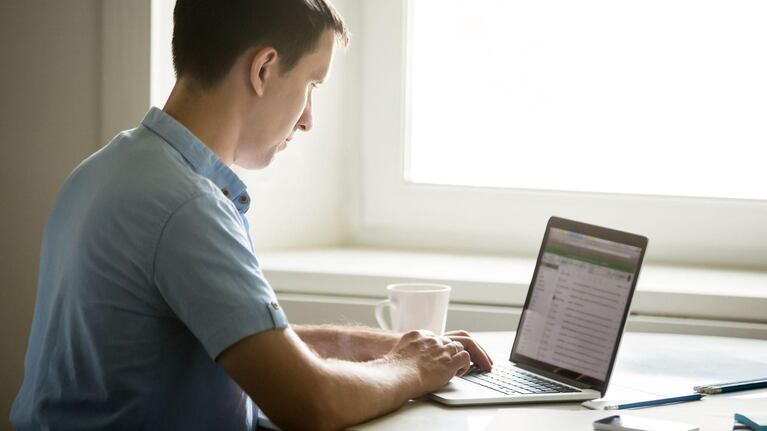 En el universo del email marketing, saber qué decir es apenas una parte del desafío.
