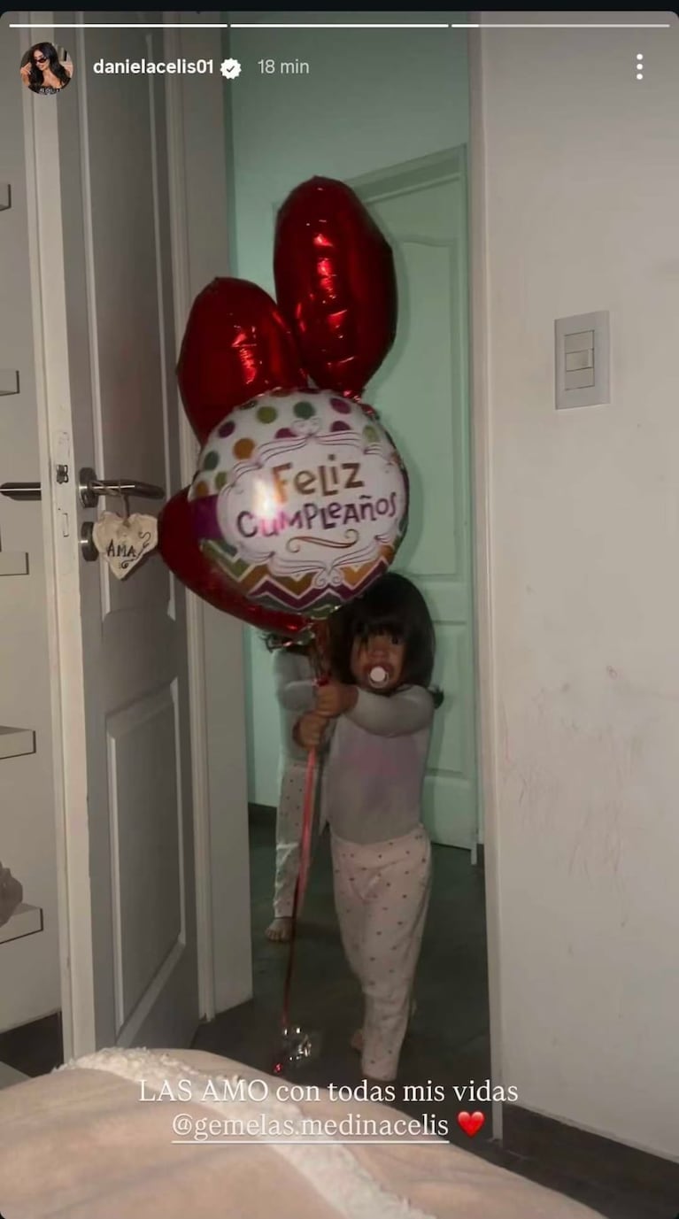 En fotos, la tierna sorpresa de las gemelas de Daniela Celis por su cumpleaños n° 30