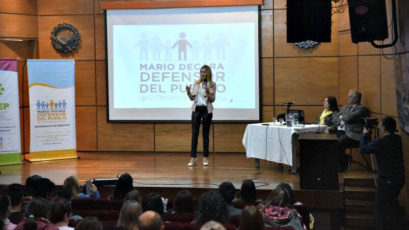 En la charla se habló sobre el uso de sustancias indebidas en la práctica deportiva.