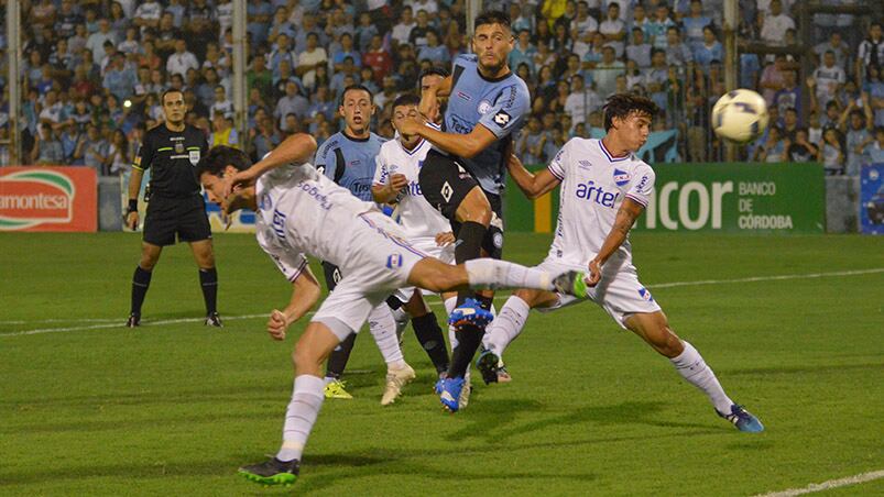 En la despedida del "Gigante", Belgrano empató 1 a 1 con Nacional de Uruguay. Foto: Lucio Casalla / ElDoce.tv