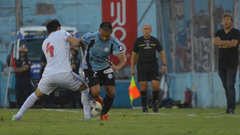 En la despedida del "Gigante", Belgrano empató 1 a 1 con Nacional de Uruguay. Foto: Lucio Casalla / ElDoce.tv