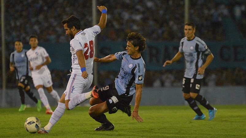 En la despedida del "Gigante", Belgrano empató 1 a 1 con Nacional de Uruguay. Foto: Lucio Casalla / ElDoce.tv