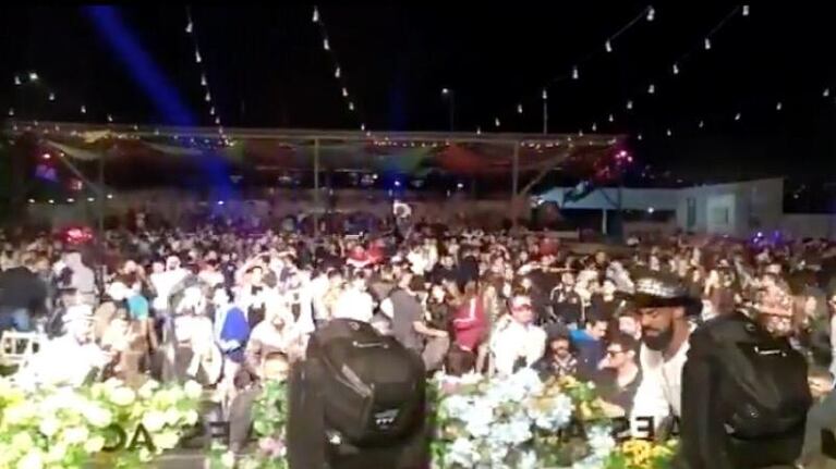 En La Estación había más de 850 personas pero el evento continuó.