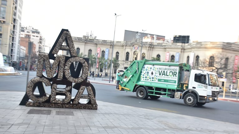 En la lista, aparecen un par de Catrambones y varias personas con vínculos con los jefes gremiales.