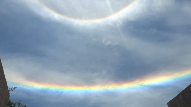 En La Rioja, hubo doble halo solar. Foto compartida por Sonia Bonaldi.