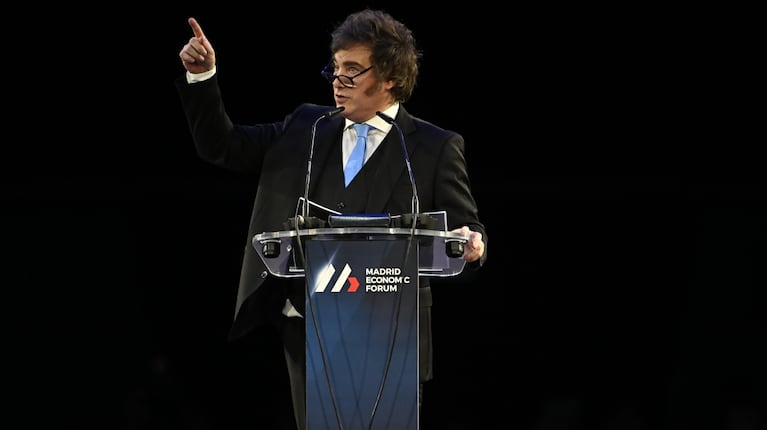 En Madrid, Milei volvió a alinearse con Trump: “Gracias a él, se está cayendo a pedazos el socialismo del siglo XXI". (Foto: EFE)