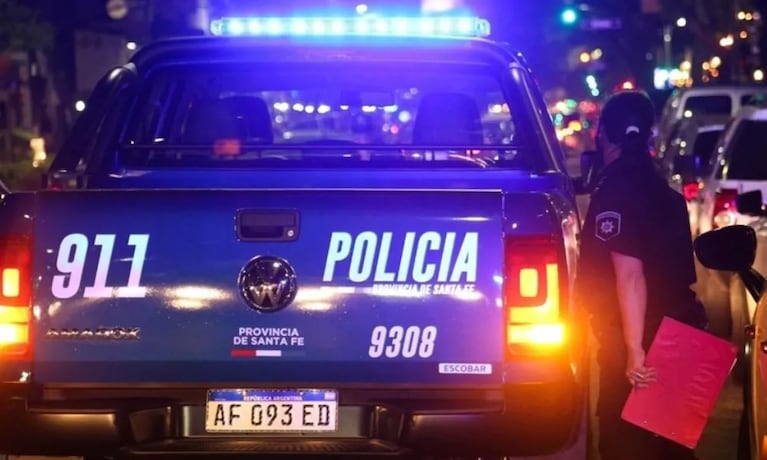 En numerosas ocasiones le pidió que baje el volumen de la música.