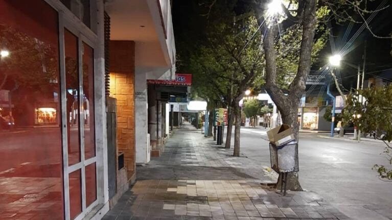 En Río Tercero, nadie puede circular después de la 1 de la mañana.