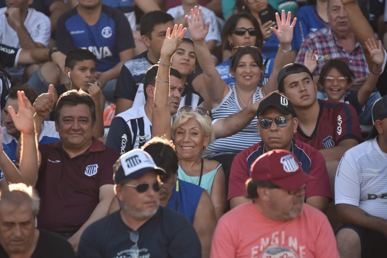 En un estadio repleto, el Matador no pudo aguantar la ventaja. Foto: Lucio Casalla / ElDoce.tv