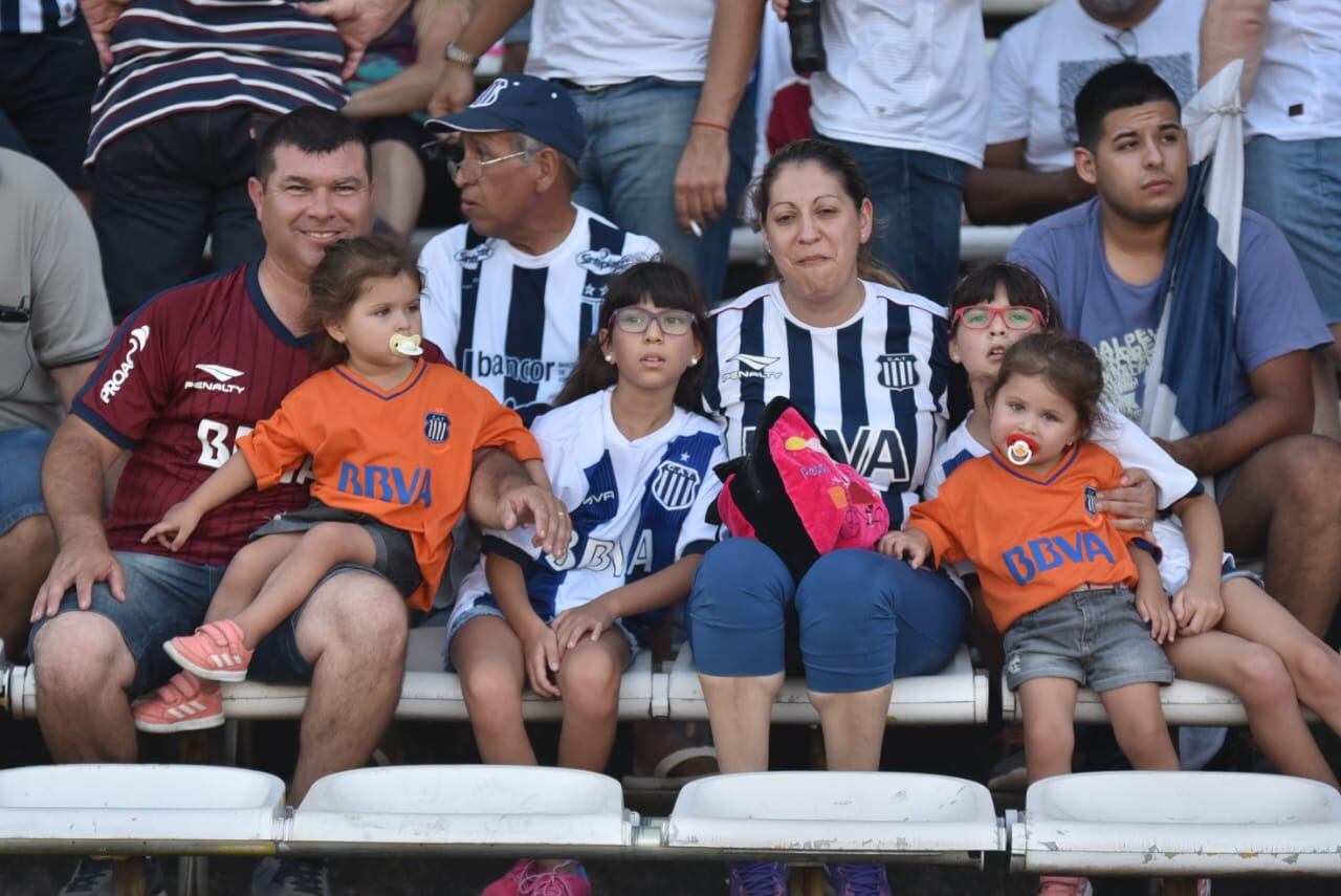 En un estadio repleto, el Matador no pudo aguantar la ventaja. Foto: Lucio Casalla / ElDoce.tv