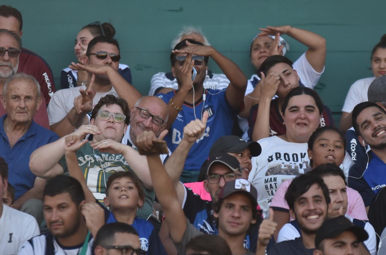 En un estadio repleto, el Matador no pudo aguantar la ventaja. Foto: Lucio Casalla / ElDoce.tv