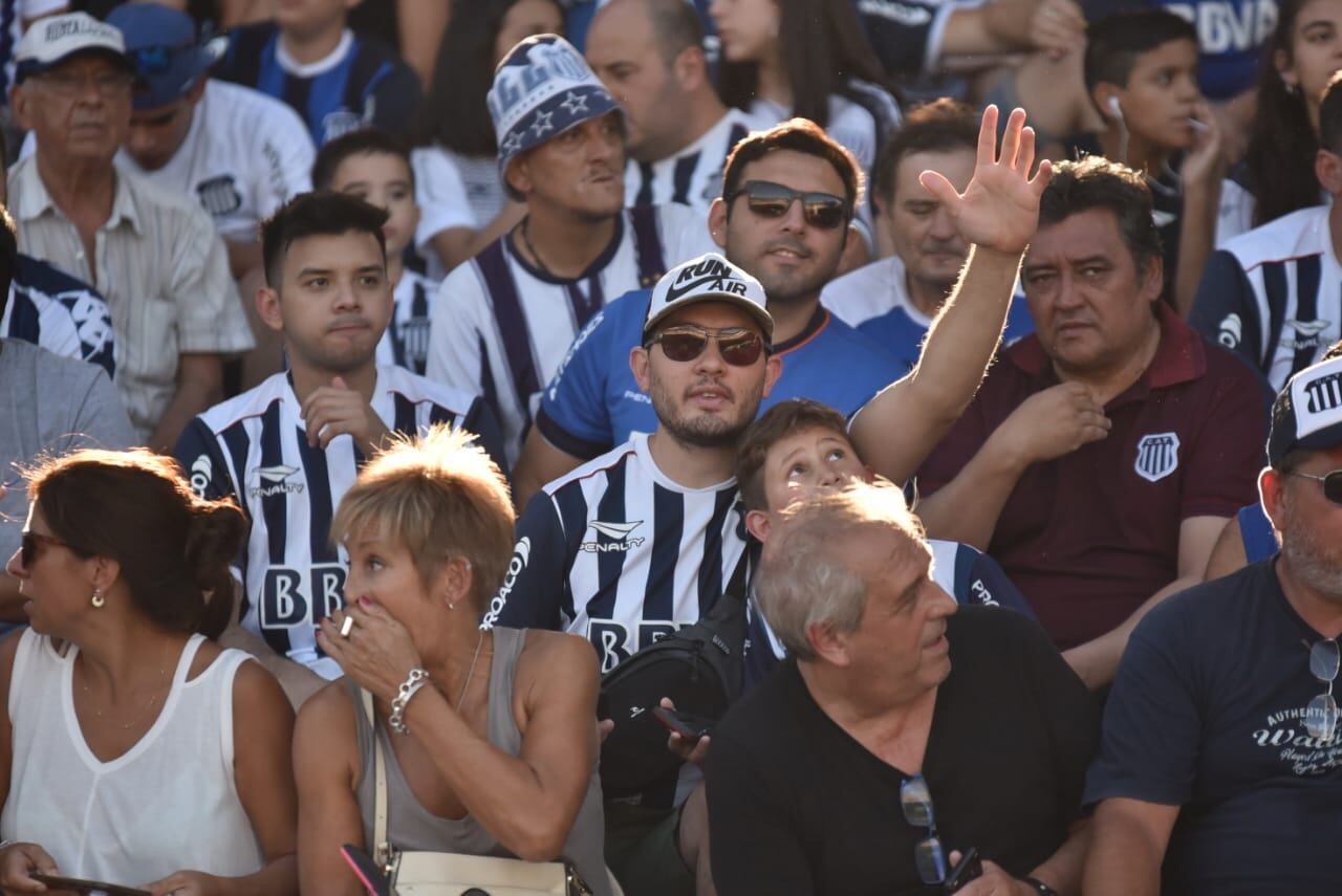 En un estadio repleto, el Matador no pudo aguantar la ventaja. Foto: Lucio Casalla / ElDoce.tv