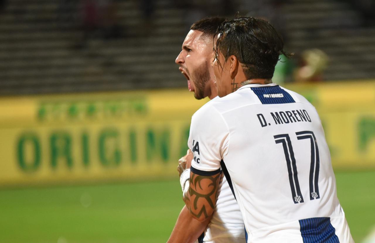 En un partido frenético, la T mereció más ante el último campeón. Foto: Lucio Casalla / ElDoce.tv