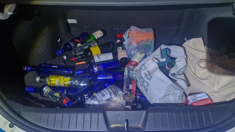 En una de las fiestas clandestinas había más de 100 menores de edad. (Foto: Policía de Córdoba)