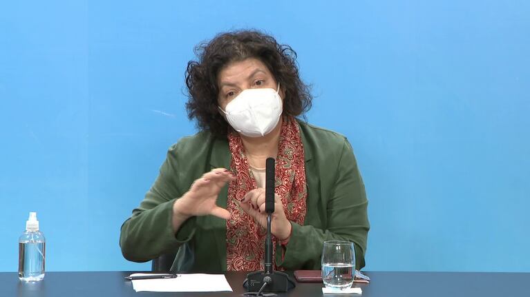 En una reunión, la ministra de Salud expuso los datos oficiales.