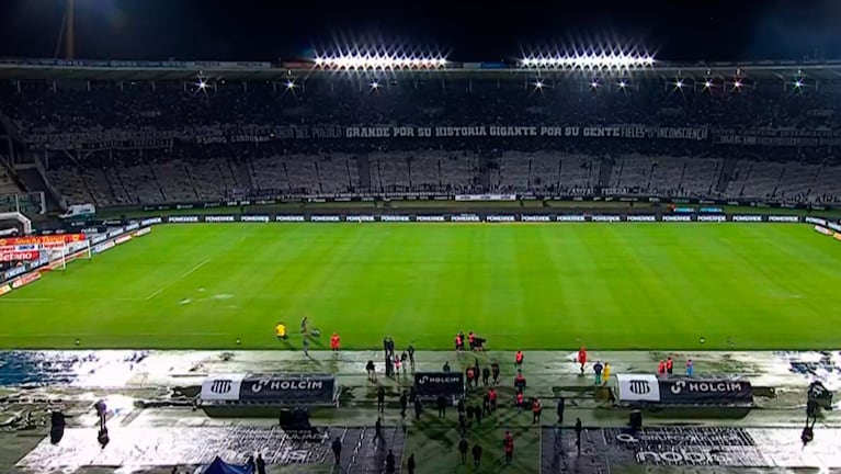 EN VIVO: dieron marcha atrás y evalúan si se juega Talleres ante Riestra tras la lluvia en el Kempes