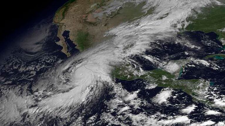 En vivo: seguí el paso del huracán "Patricia" por México