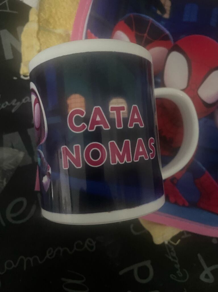 Encargó un set de jardín para su hija y el nombre que le pusieron la dejó atónita: “Cata…”