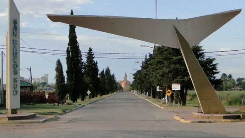 Encontraron el camión estacionado en la orilla de la ruta 9.