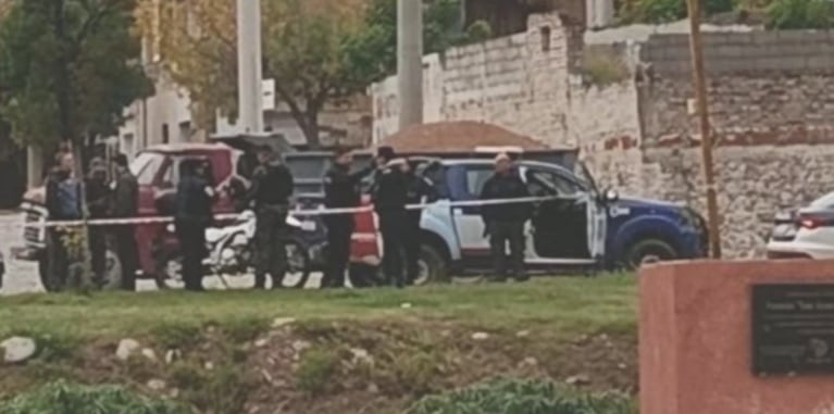 Encontraron el cuerpo de un anciano junto a un río en Cruz del Eje.