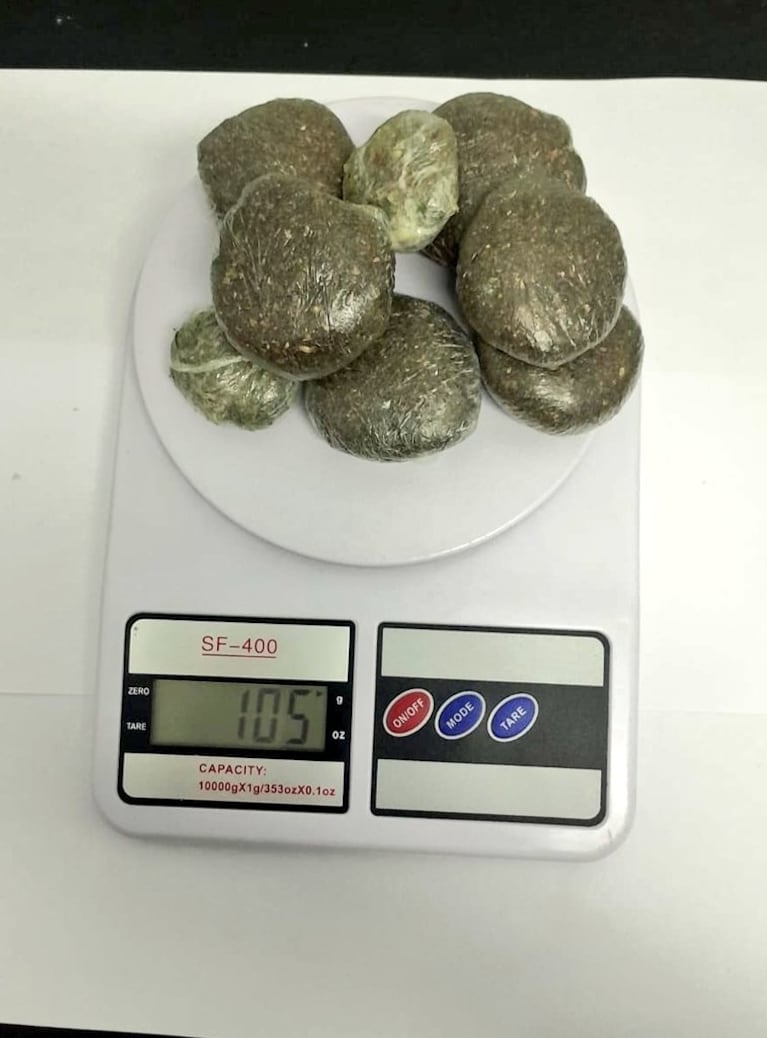 Encontraron marihuana en una requisa en Bouwer.