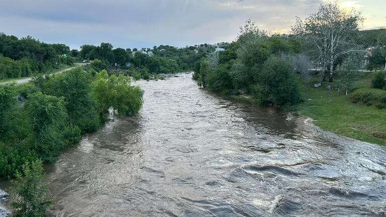 Encontraron un cuerpo flotando en el río San Antonio. (Imagen ilustrativa).